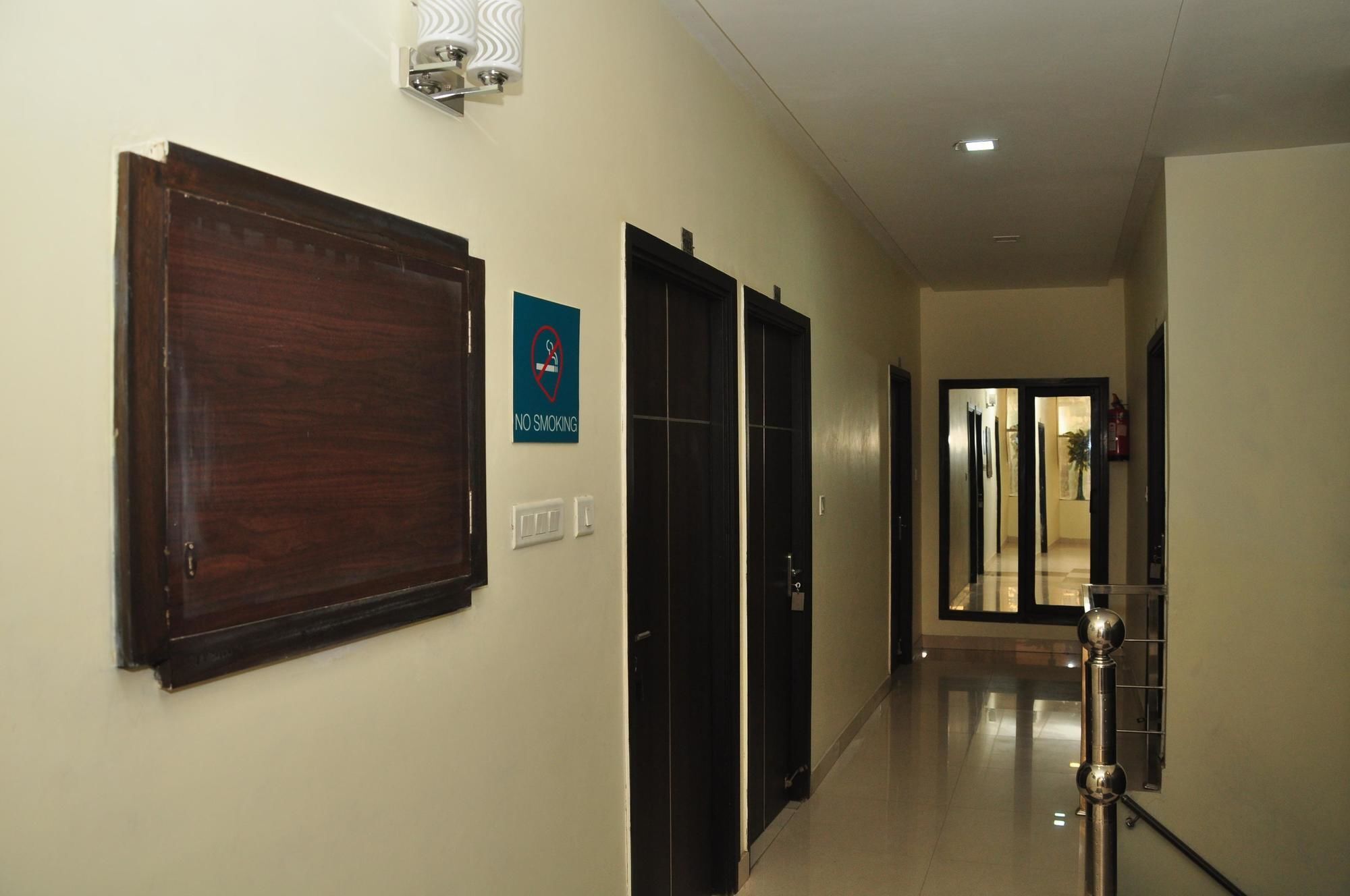 Oyo Rooms City Centre Guru Nanak Bhawan Amritsar Ngoại thất bức ảnh